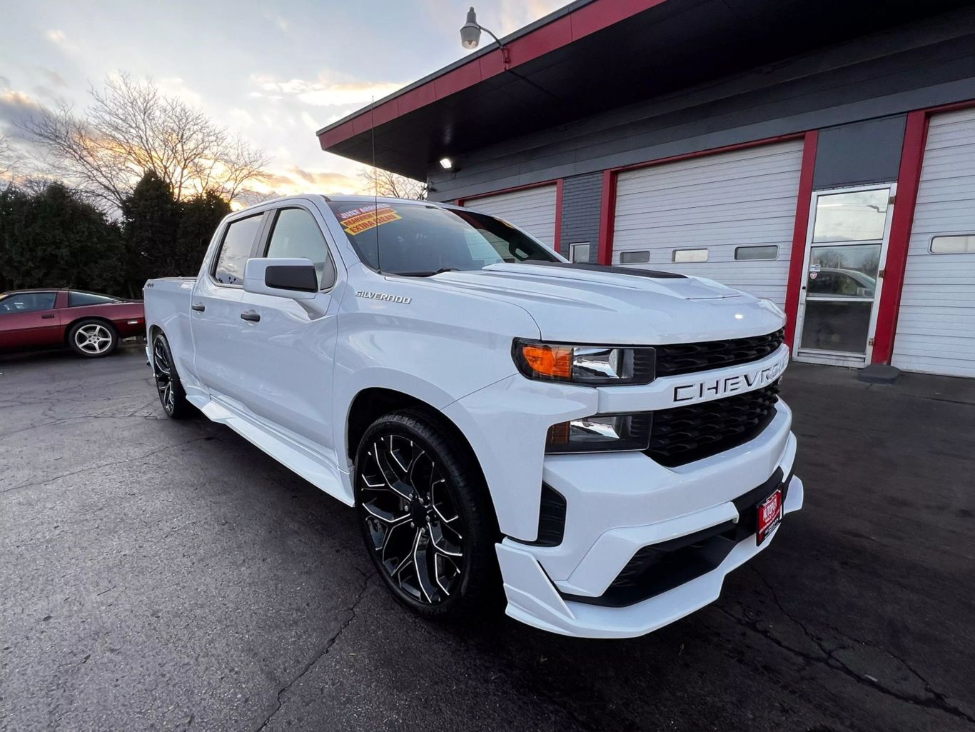 2021 Chevrolet Silverado 1500 Crew Cab - Image 4