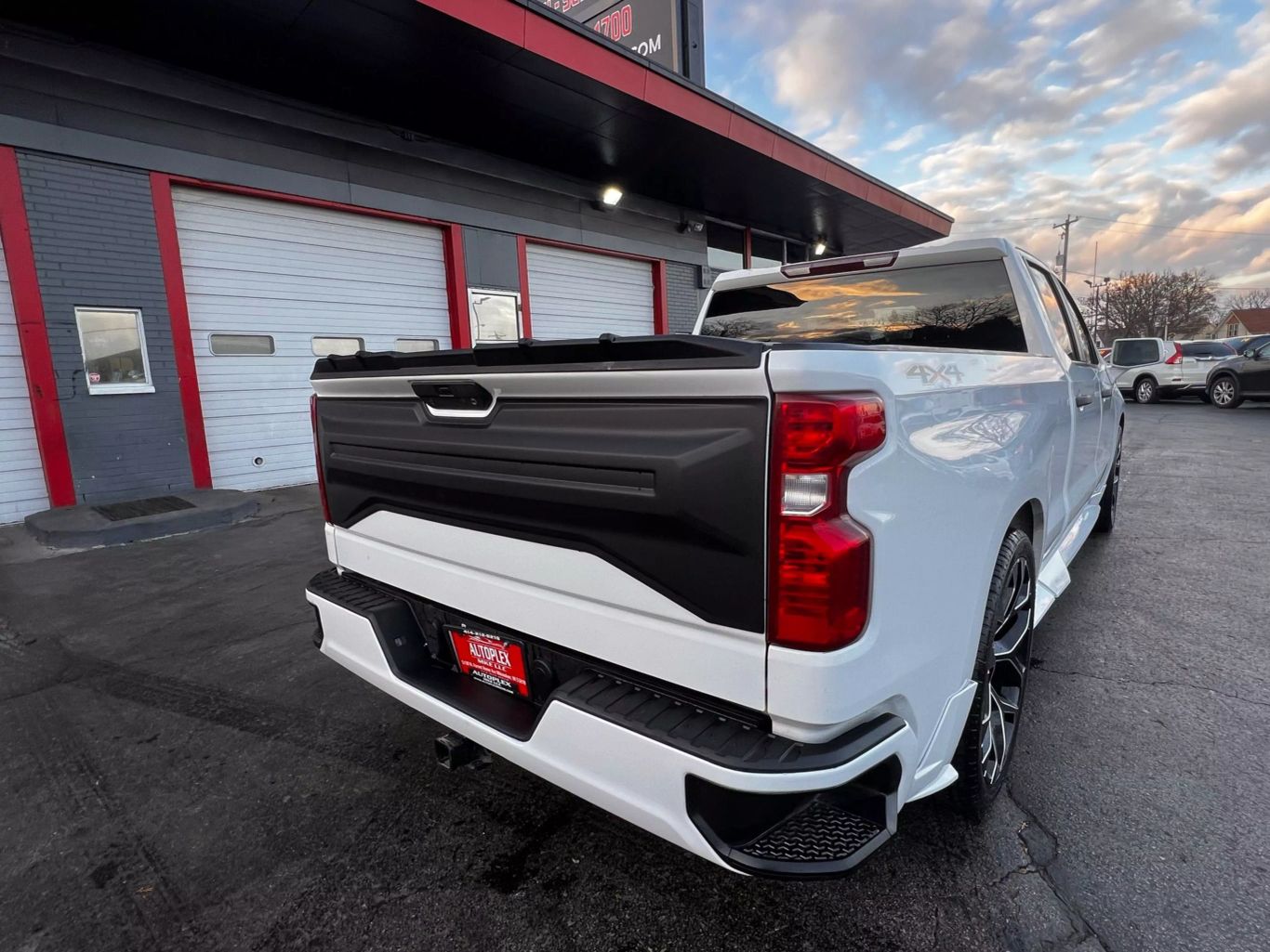 2021 Chevrolet Silverado 1500 Crew Cab - Image 21