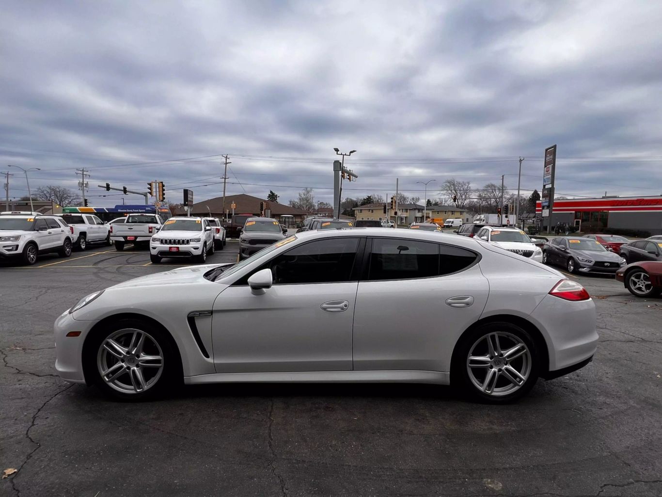 2013 Porsche Panamera - Image 12