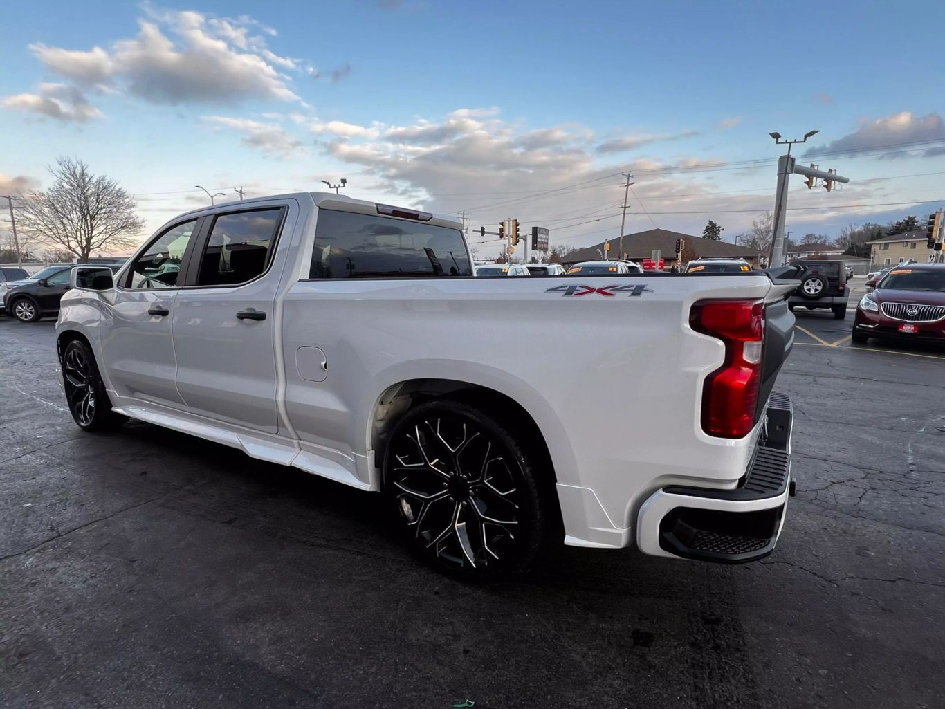 2021 Chevrolet Silverado 1500 Crew Cab - Image 13