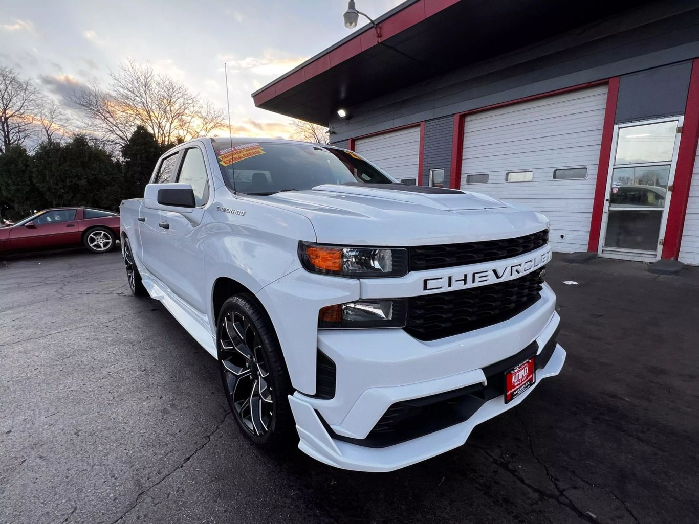 2021 Chevrolet Silverado 1500 Crew Cab - Image 5