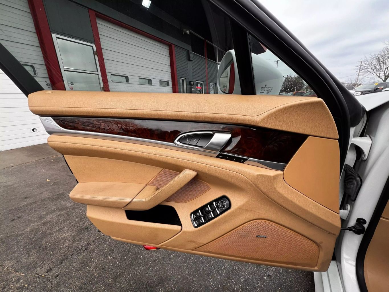 2013 Porsche Panamera - Image 30