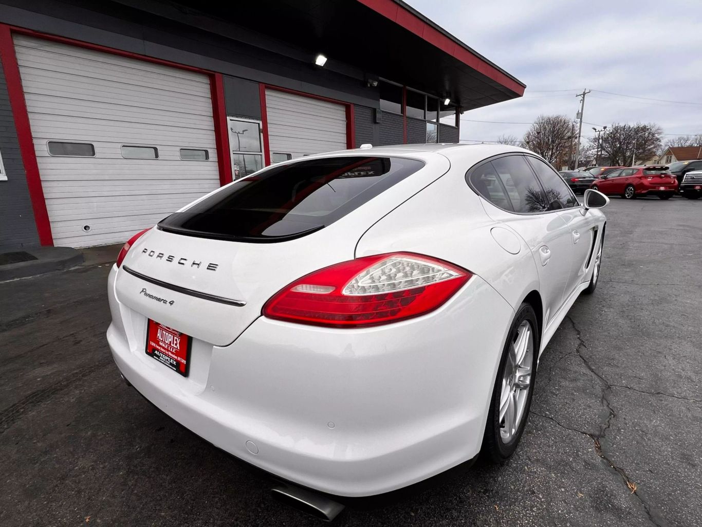 2013 Porsche Panamera - Image 20