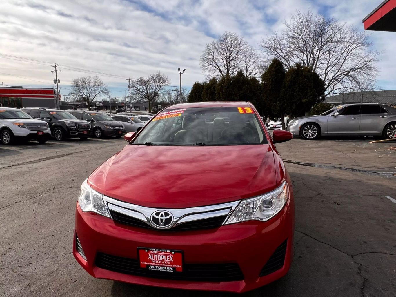 2013 Toyota Camry - Image 10