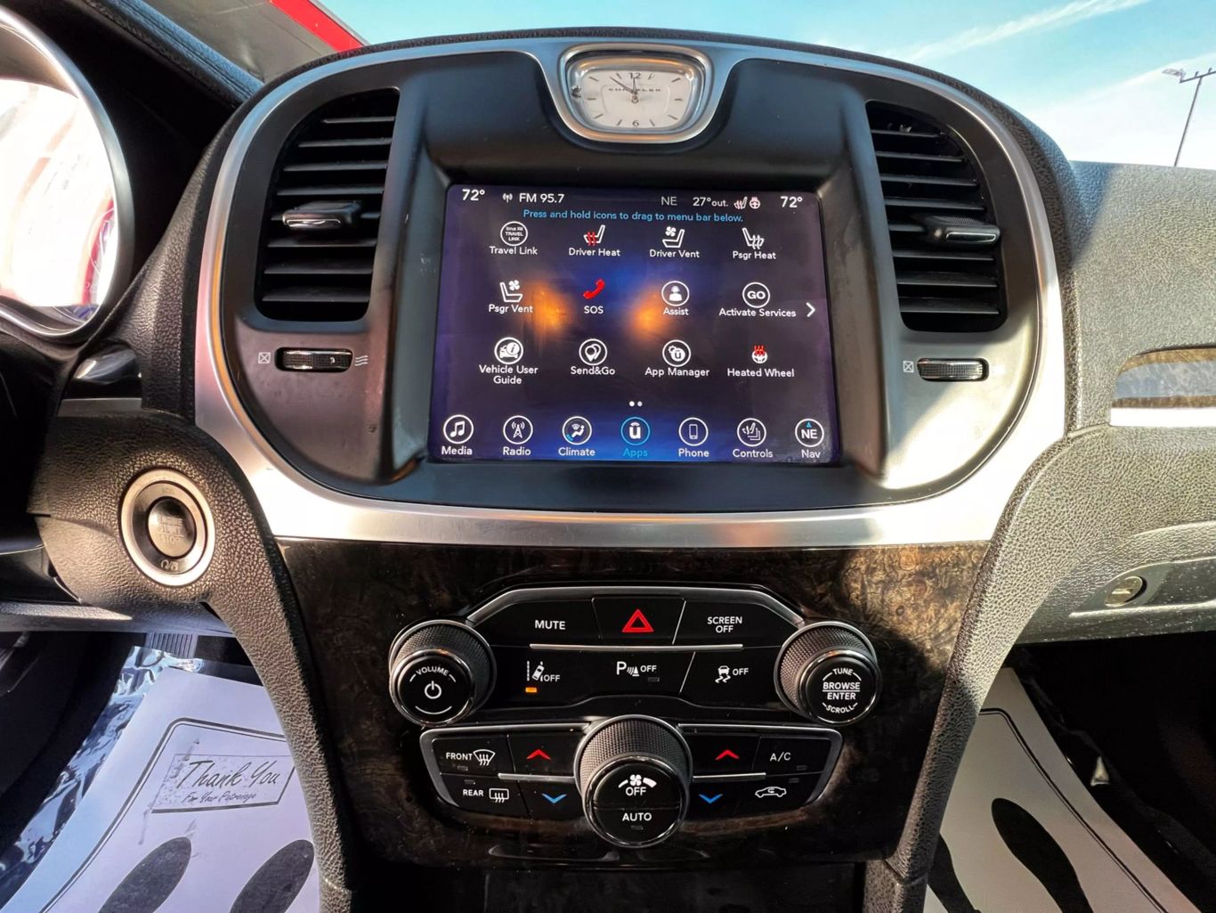 2017 Chrysler 300 - Image 31