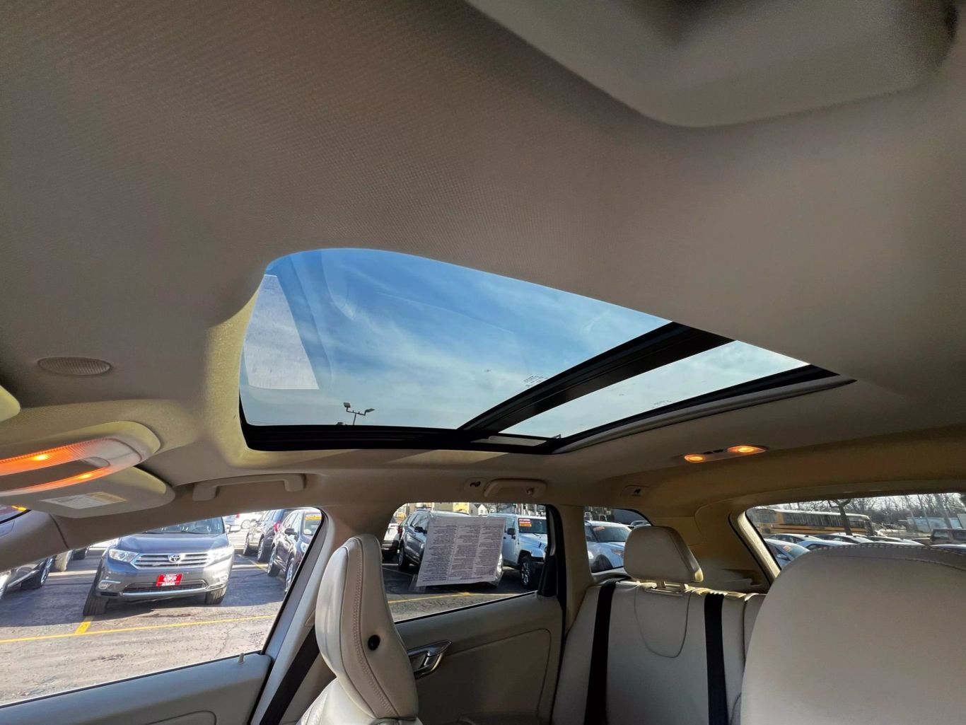 2014 Volvo Xc60 - Image 34