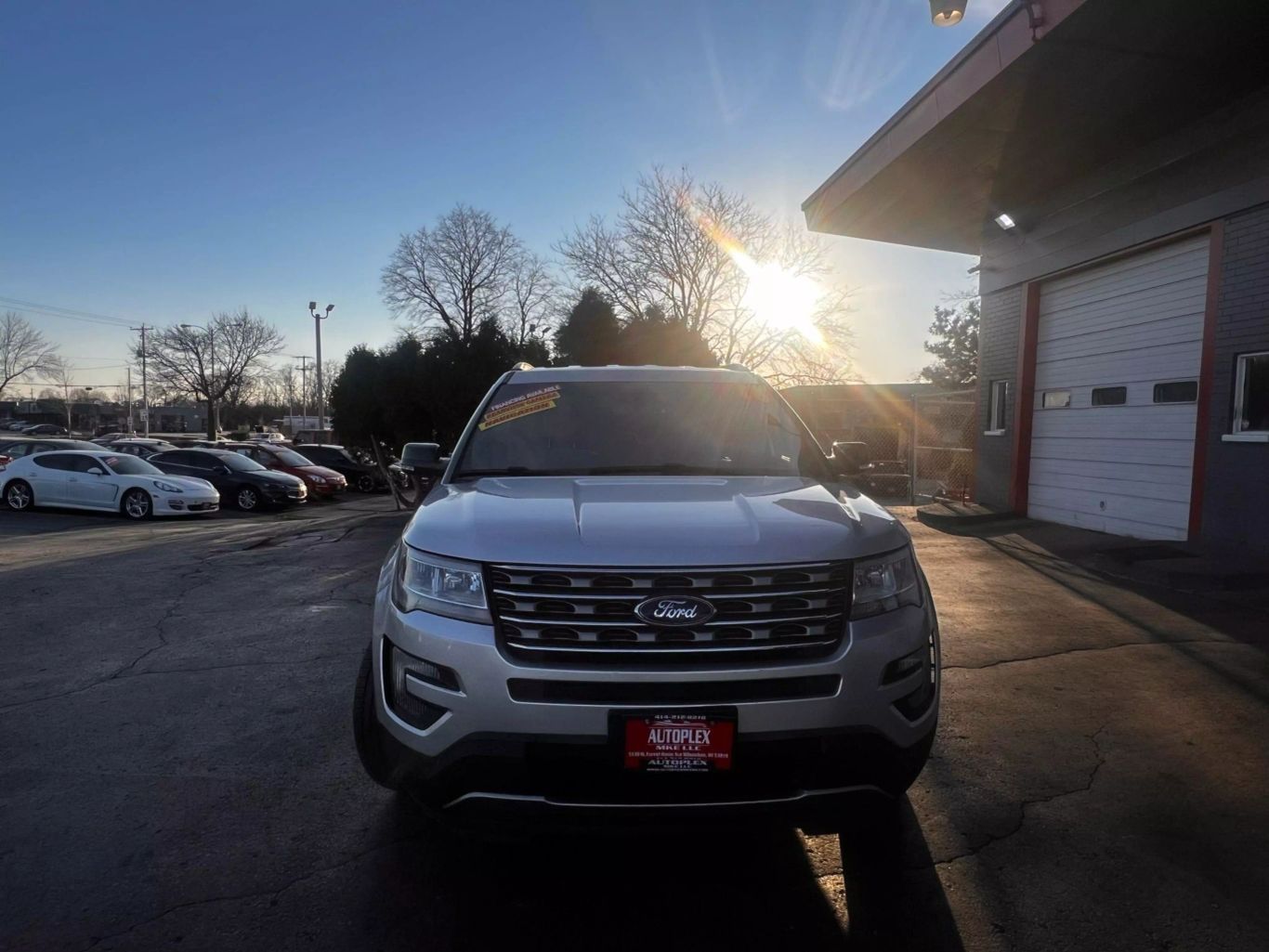 2016 Ford Explorer - Image 4