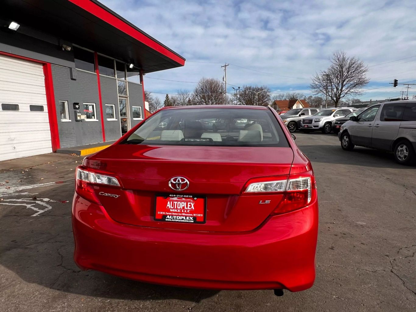 2013 Toyota Camry - Image 16