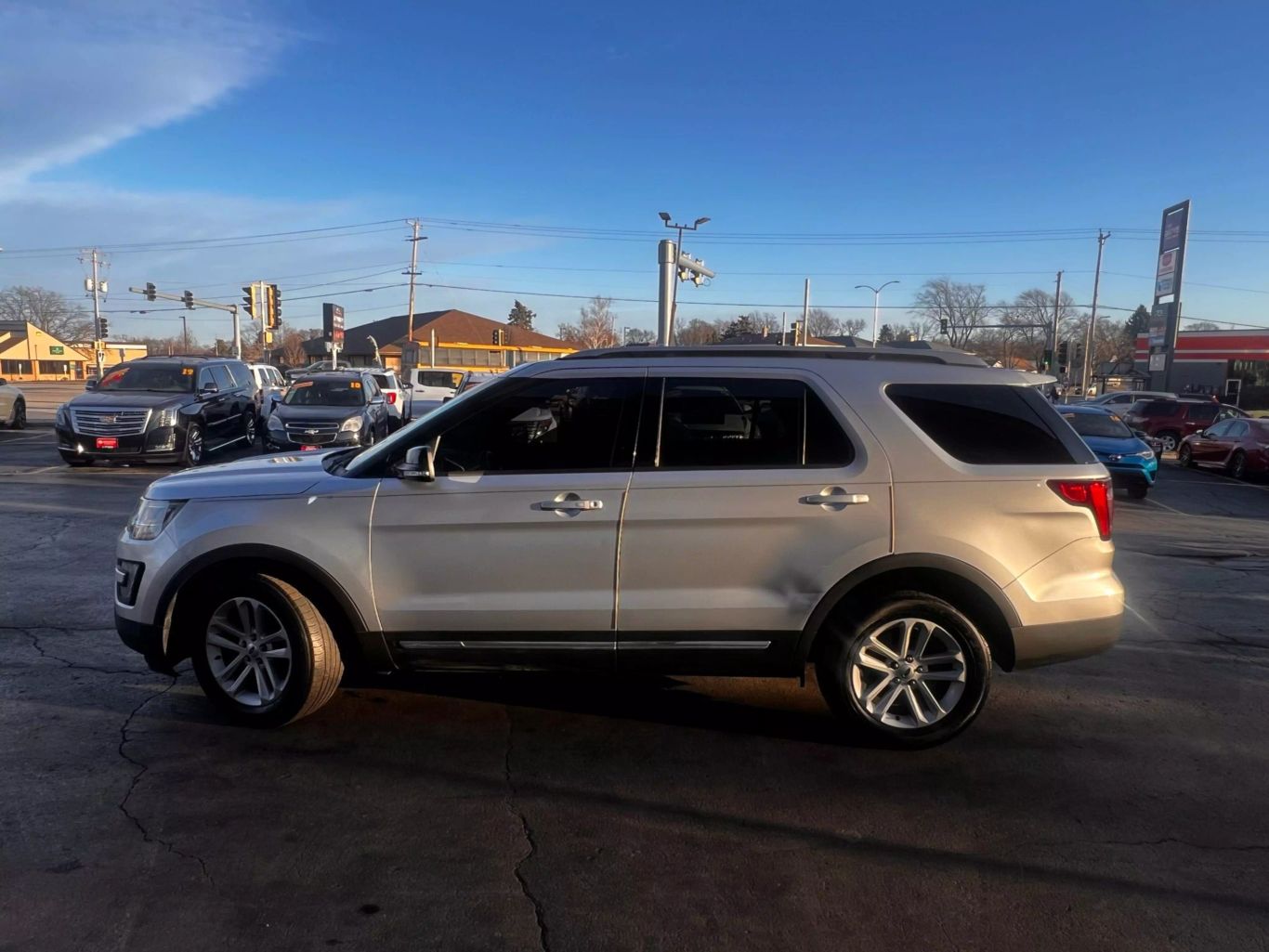 2016 Ford Explorer - Image 7