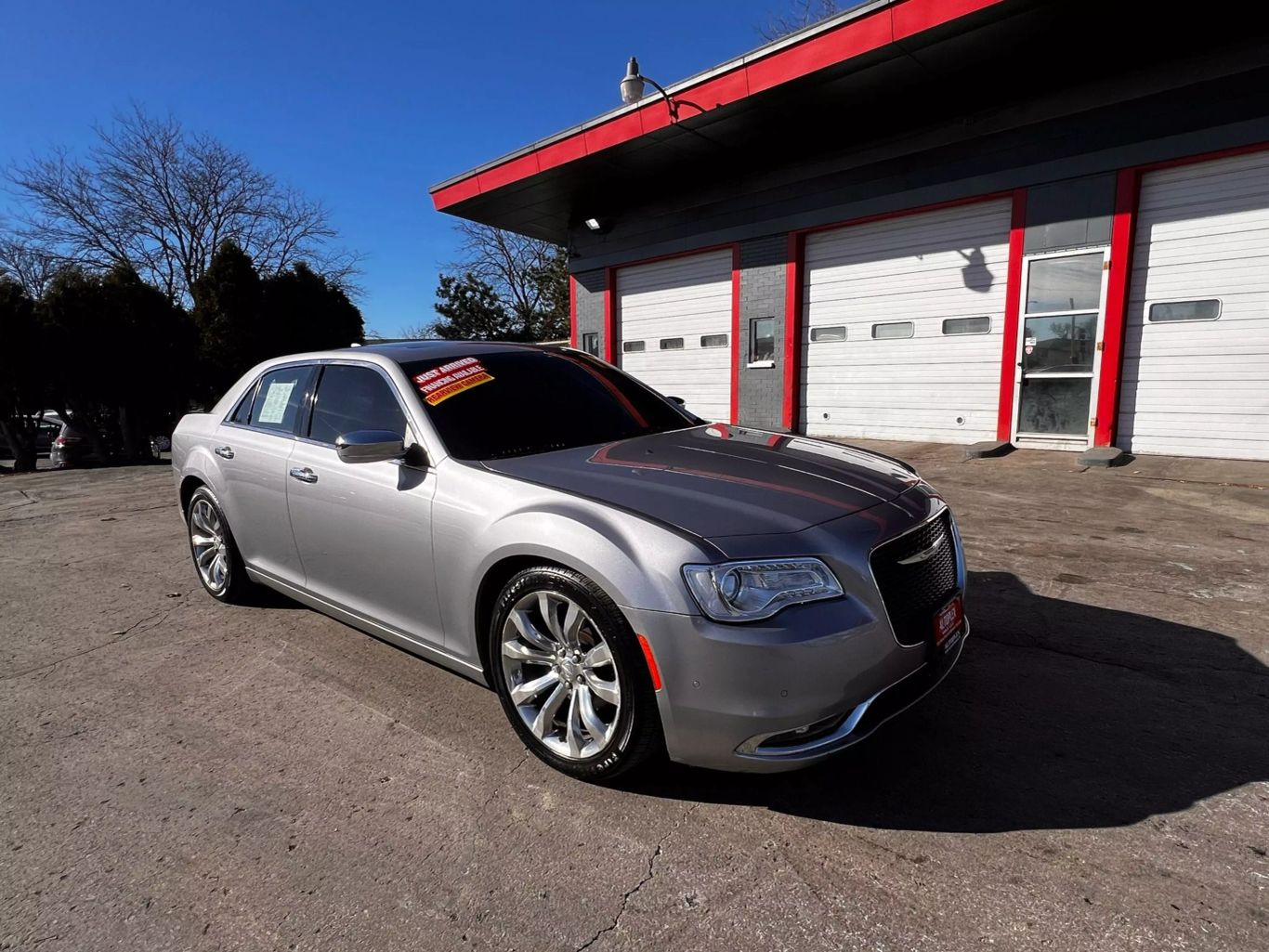 2017 Chrysler 300 - Image 2