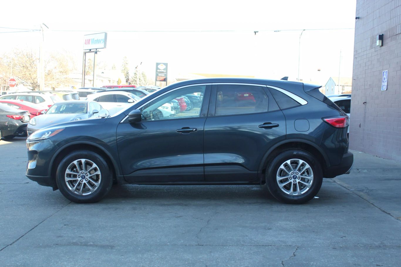 2022 Ford Escape Se Sport Utility 4d - Image 4