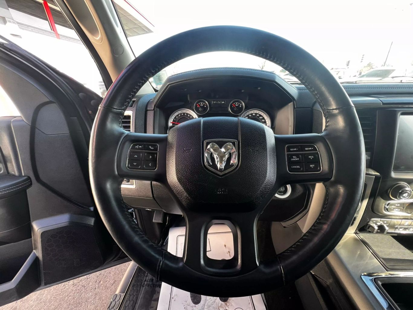 2014 Ram 1500 Crew Cab - Image 21