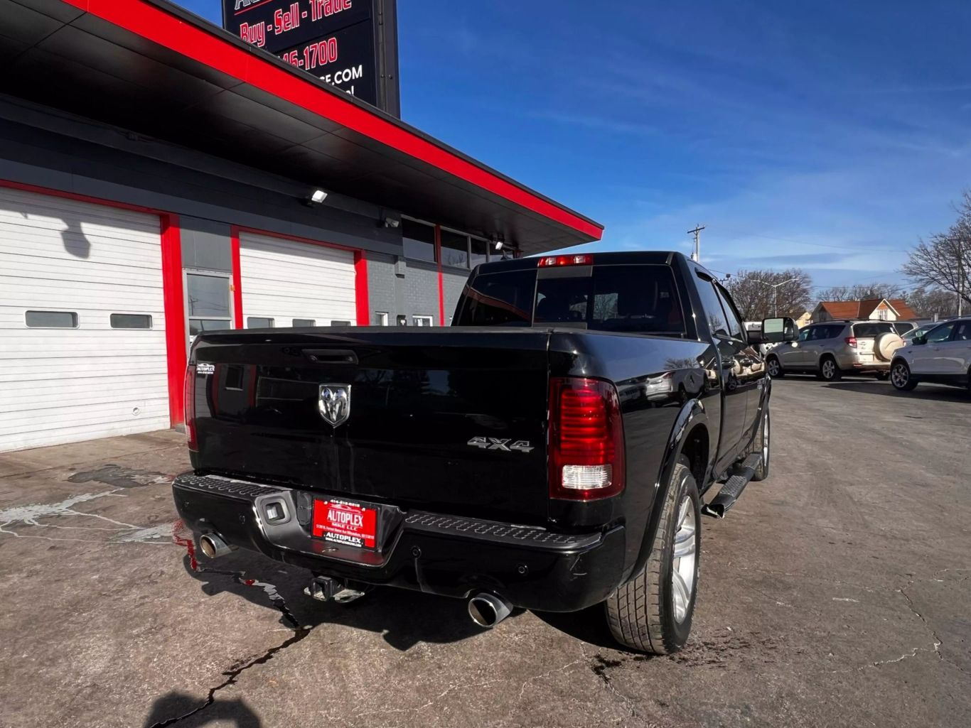 2014 Ram 1500 Crew Cab - Image 15