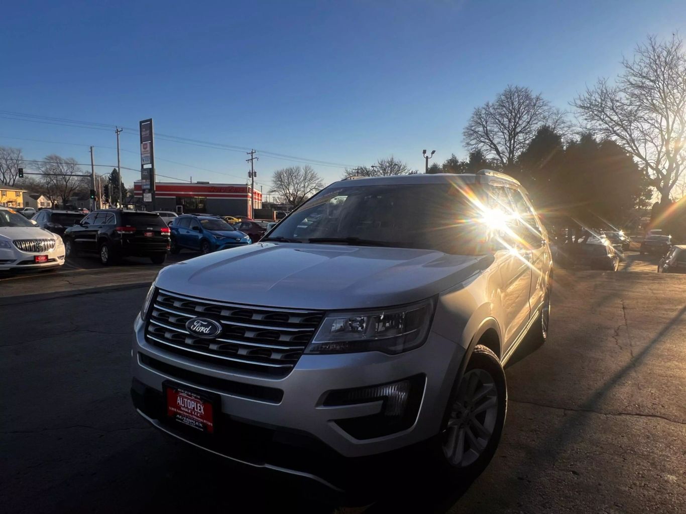 2016 Ford Explorer - Image 6