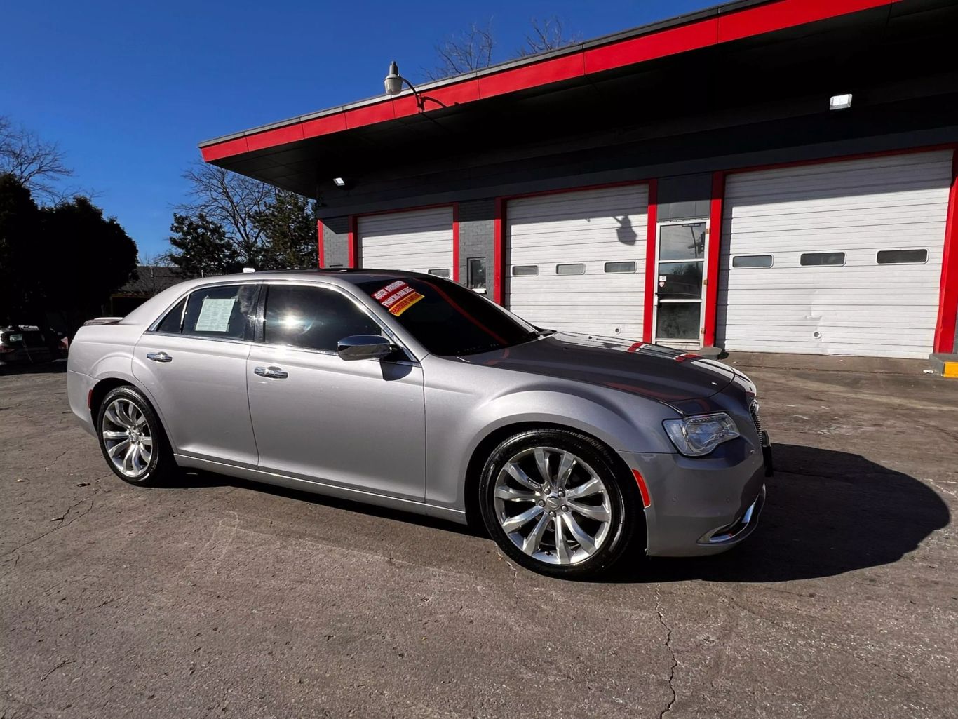2017 Chrysler 300 - Image 3