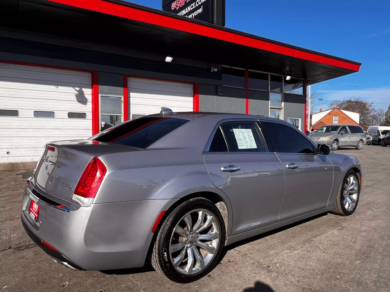 2017 Chrysler 300 - Image 23