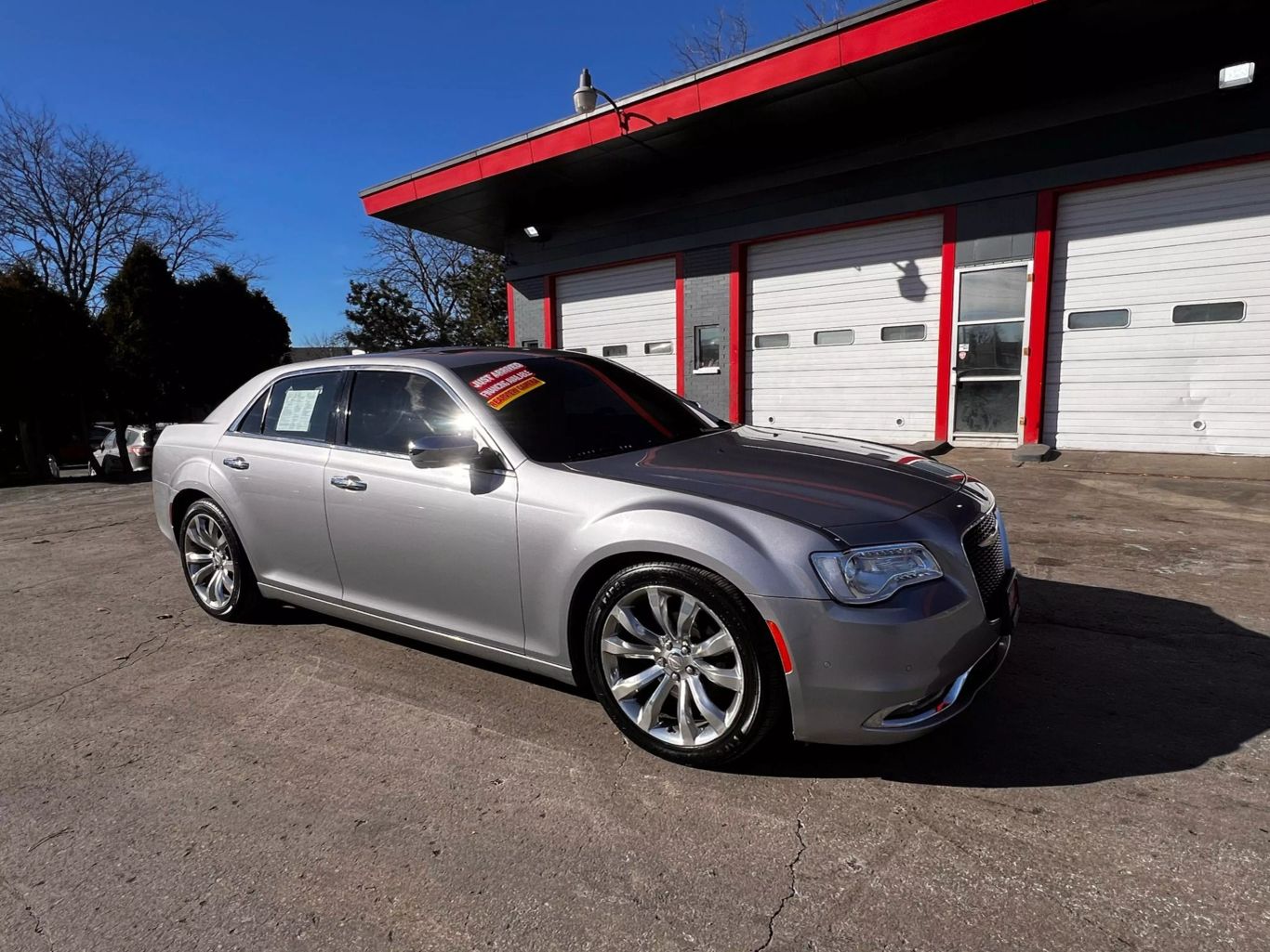 2017 Chrysler 300 - Image 5