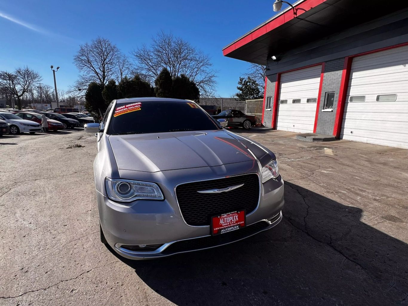 2017 Chrysler 300 - Image 7