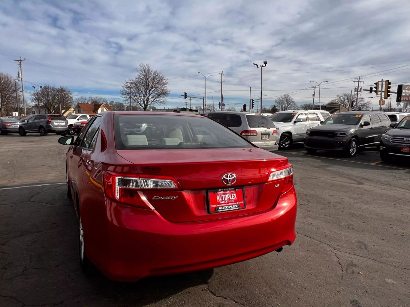2013 Toyota Camry - Image 20
