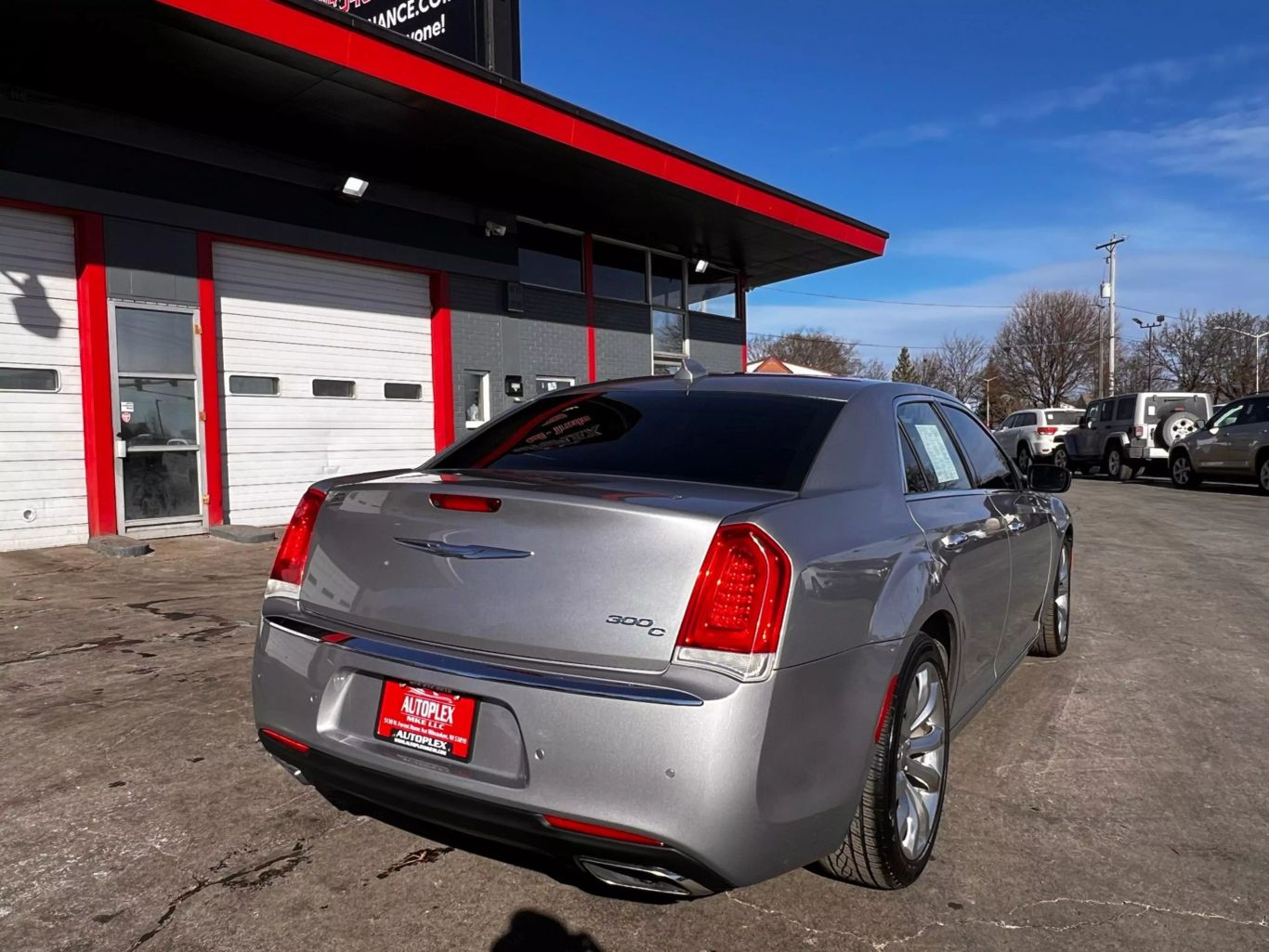 2017 Chrysler 300 - Image 22