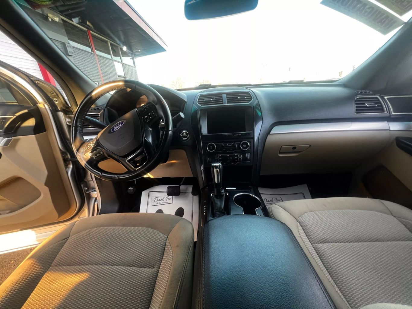 2016 Ford Explorer - Image 15