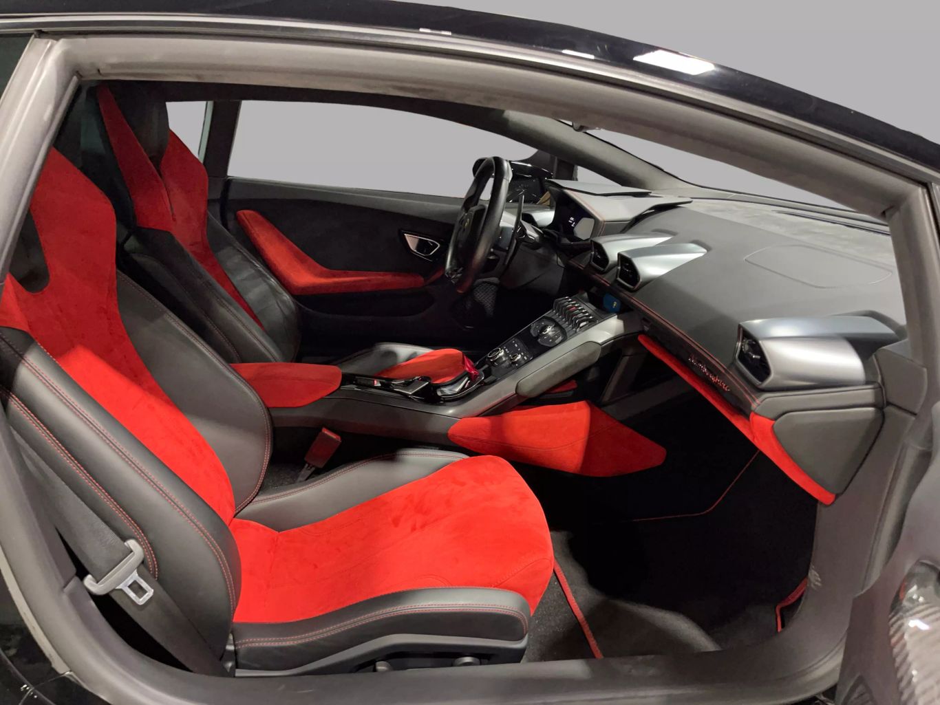 2015 LAMBORGHINI HURACAN COUPE V10, 5.2 LITER LP 610-4 COUPE 2D