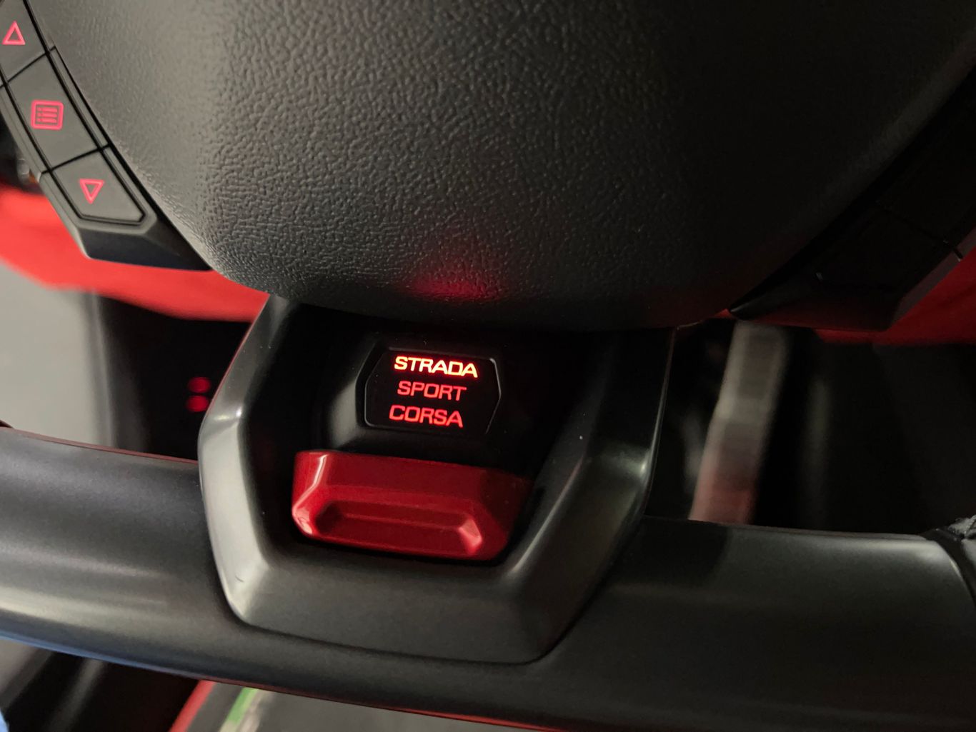 2015 LAMBORGHINI HURACAN COUPE V10, 5.2 LITER LP 610-4 COUPE 2D
