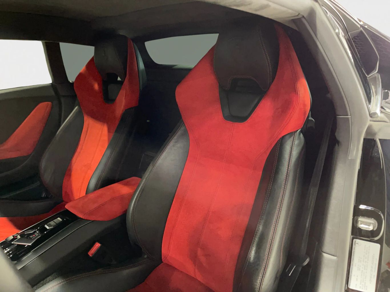 2015 LAMBORGHINI HURACAN COUPE V10, 5.2 LITER LP 610-4 COUPE 2D