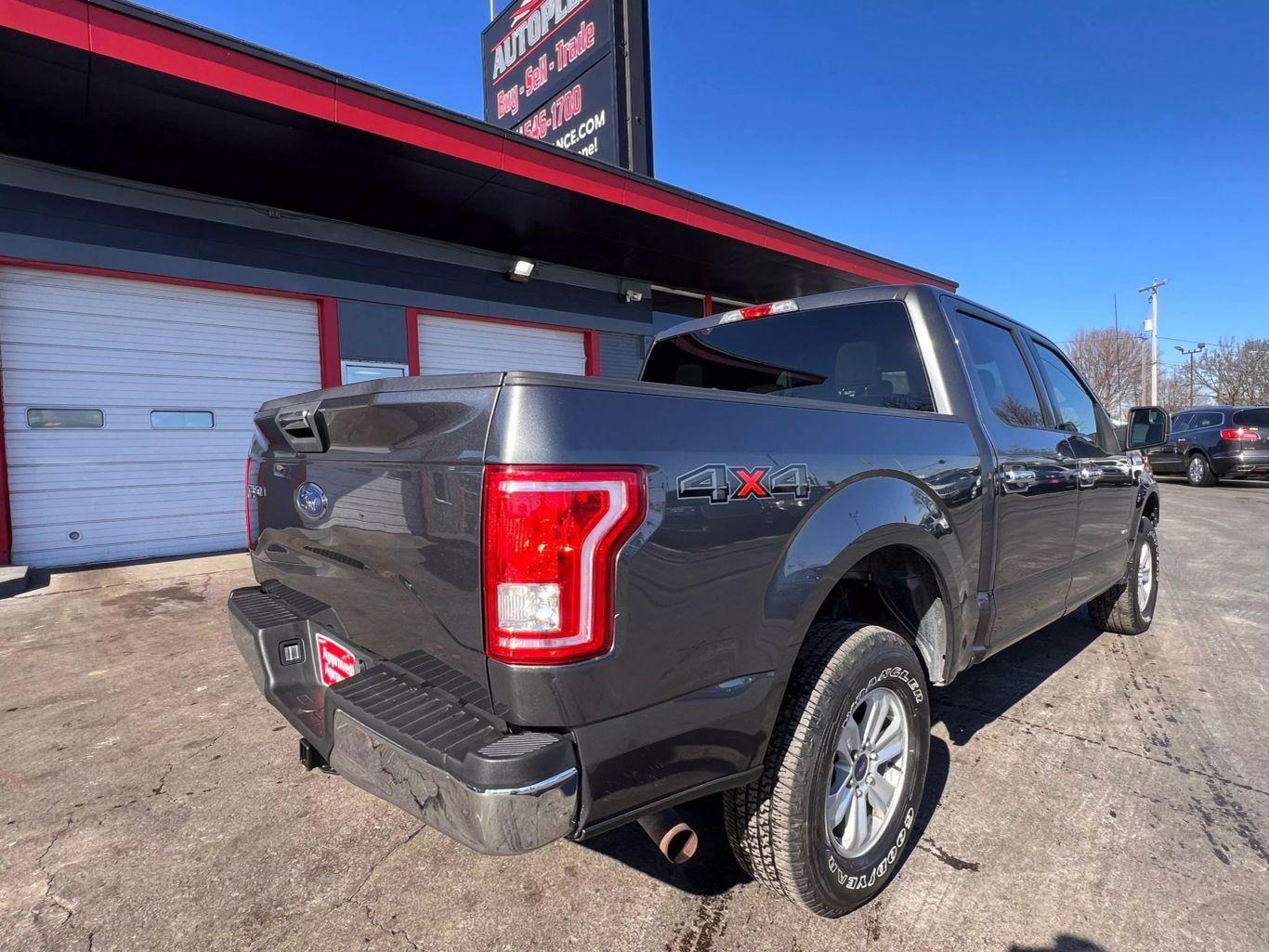 2016 Ford F150 Supercrew Cab - Image 12