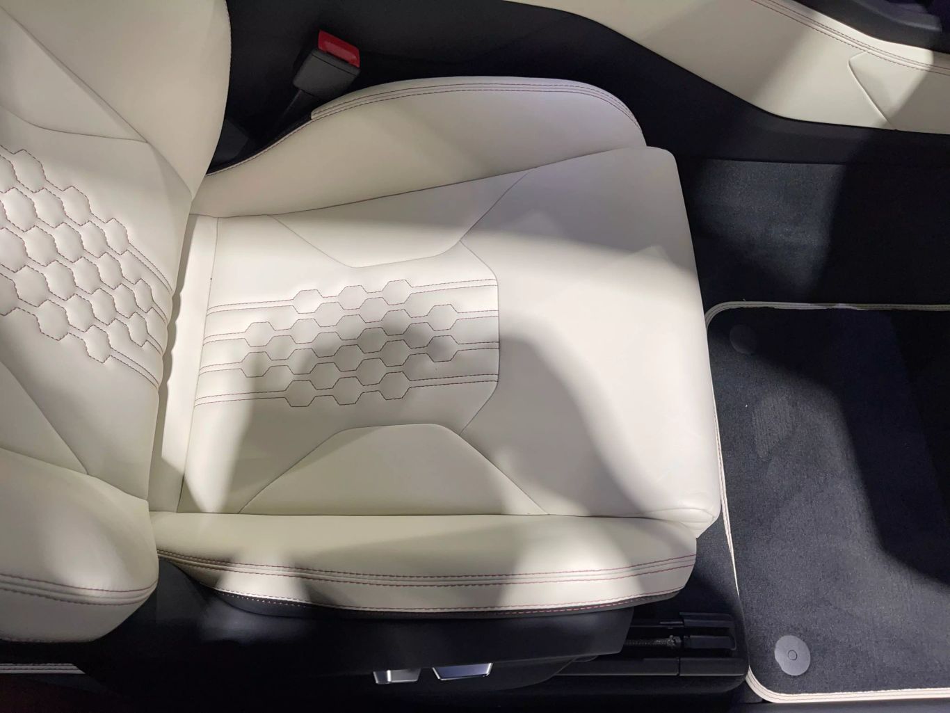 2024 LAMBORGHINI URUS SUV V8, TWIN TURBO, 4.0 LITER S SPORT UTILITY 4D