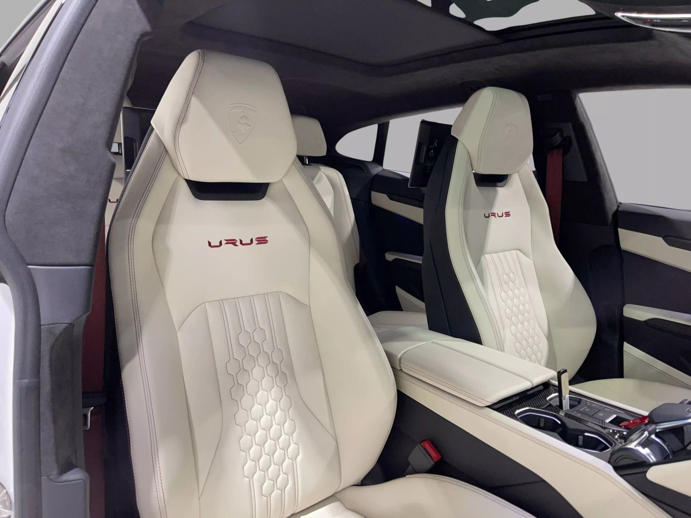 2024 LAMBORGHINI URUS SUV V8, TWIN TURBO, 4.0 LITER S SPORT UTILITY 4D