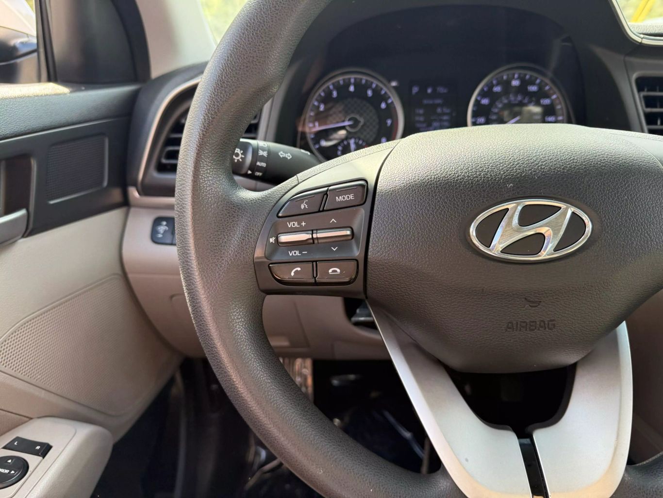 2020 HYUNDAI ELANTRA SEDAN 4-CYL, SULEV, 2.0 LITER SEL SEDAN 4D