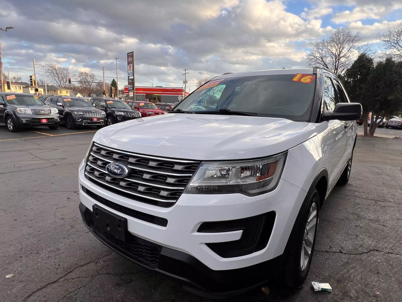 2016 Ford Explorer - Image 8
