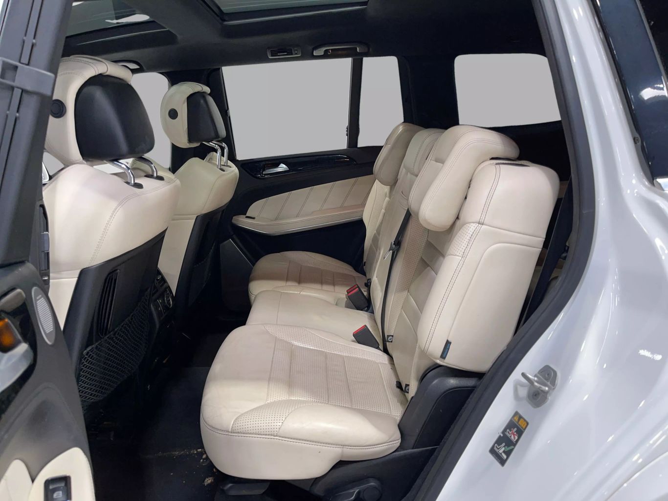 2016 MERCEDES-BENZ GL-CLASS SUV V8, TWIN TURBO, 5.5L GL 63 AMG SPORT UTILITY 4D