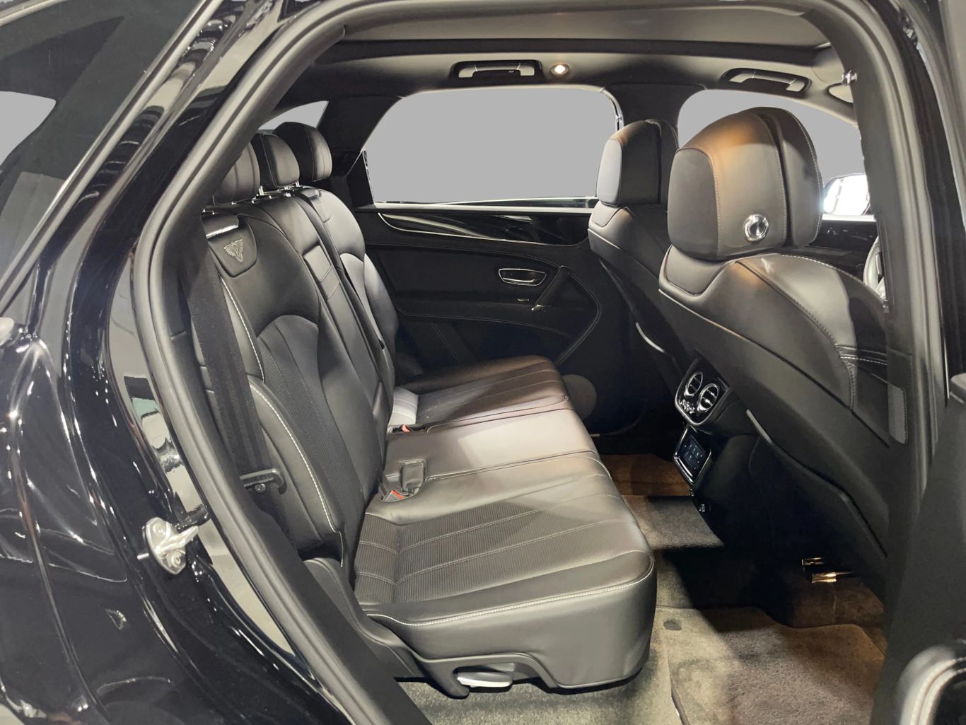 2019 BENTLEY BENTAYGA SUV V8, TWIN TURBO, 4.0 LITER V8 SPORT UTILITY 4D