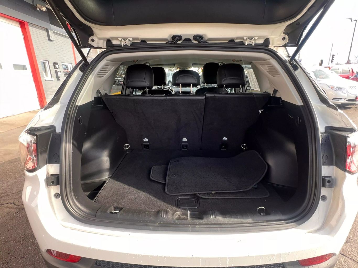 2021 Jeep Compass - Image 19