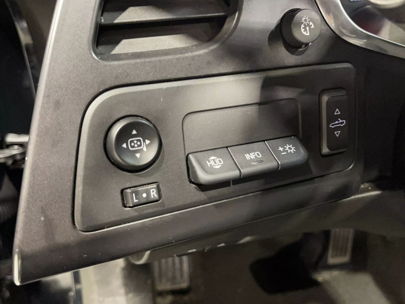 2015 CHEVROLET CORVETTE CONVERTIBLE V8, 6.2 LITER STINGRAY Z51 CONVERTIBLE 2D