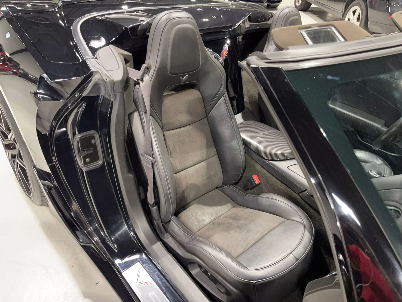 2015 CHEVROLET CORVETTE CONVERTIBLE V8, 6.2 LITER STINGRAY Z51 CONVERTIBLE 2D