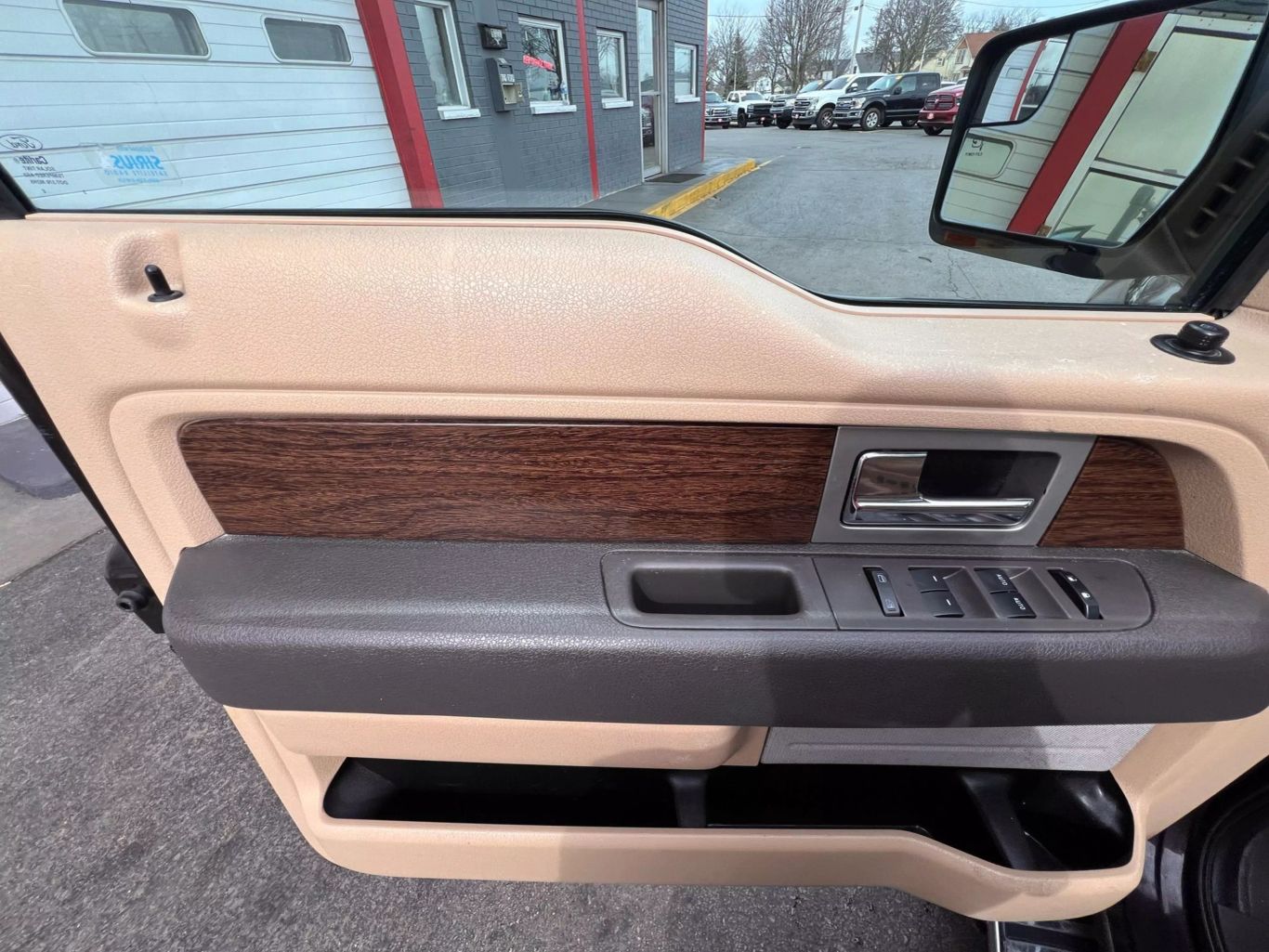 2013 Ford F150 Supercrew Cab - Image 22