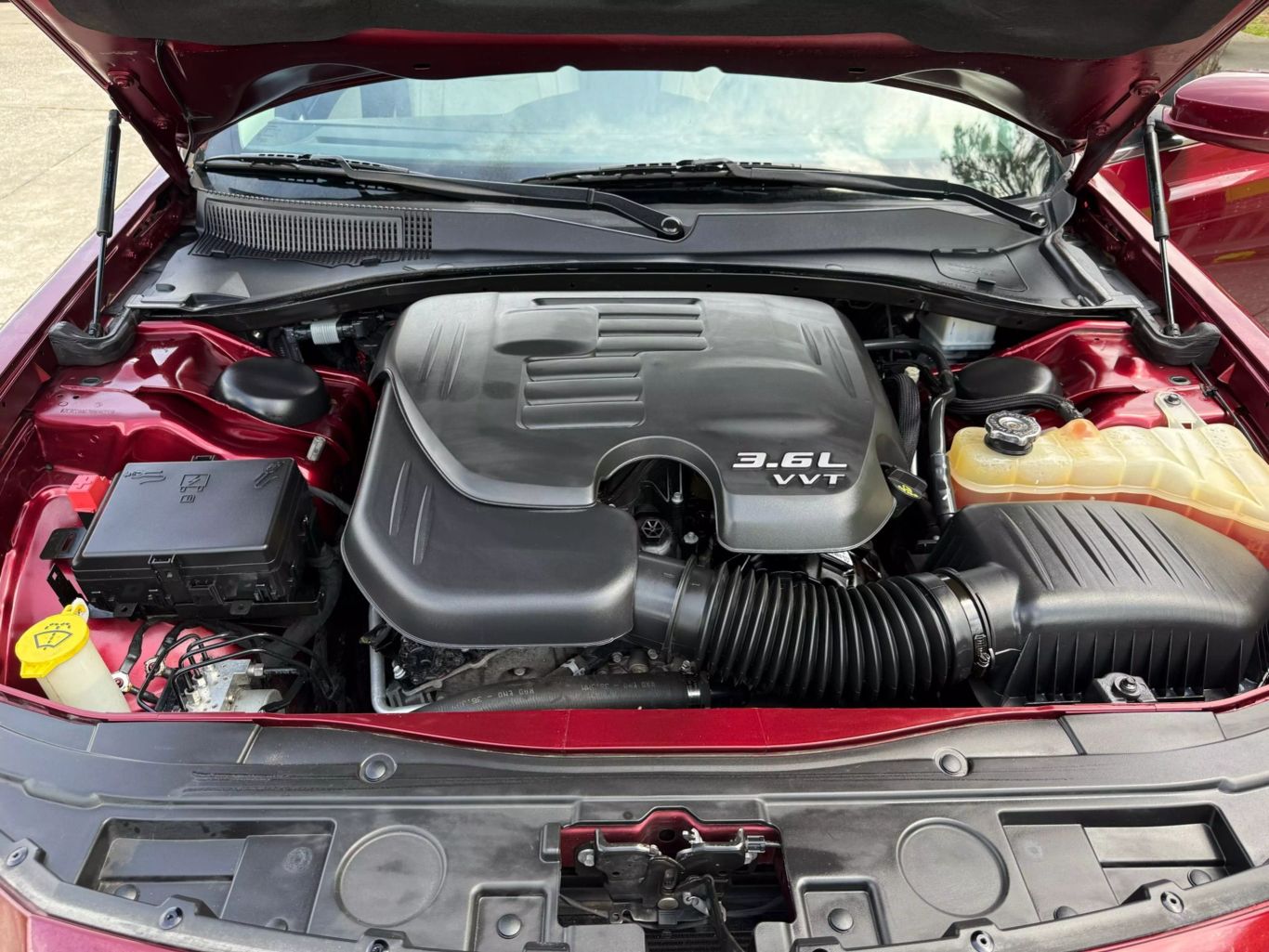 2017 CHRYSLER 300 SEDAN V6, 3.6 LITER 300 LIMITED SEDAN 4D
