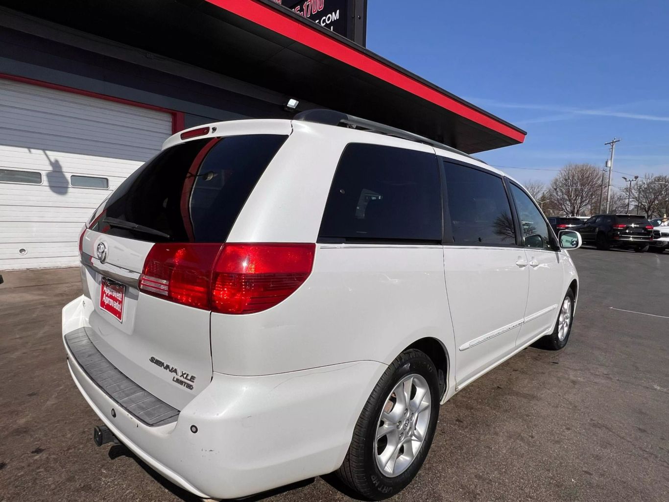 2005 Toyota Sienna - Image 17