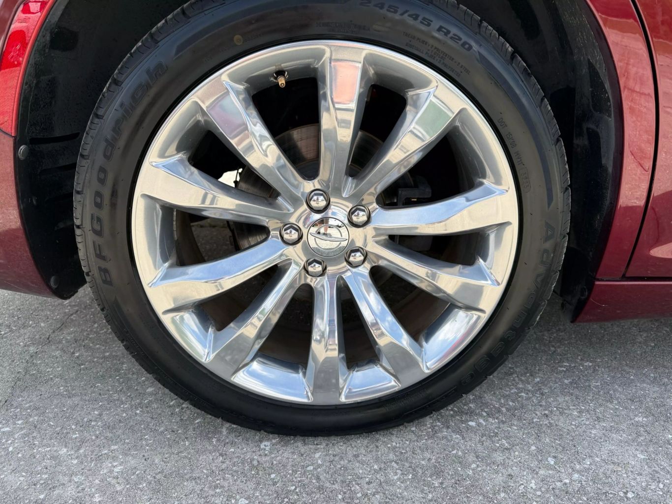 2017 CHRYSLER 300 SEDAN V6, 3.6 LITER 300 LIMITED SEDAN 4D