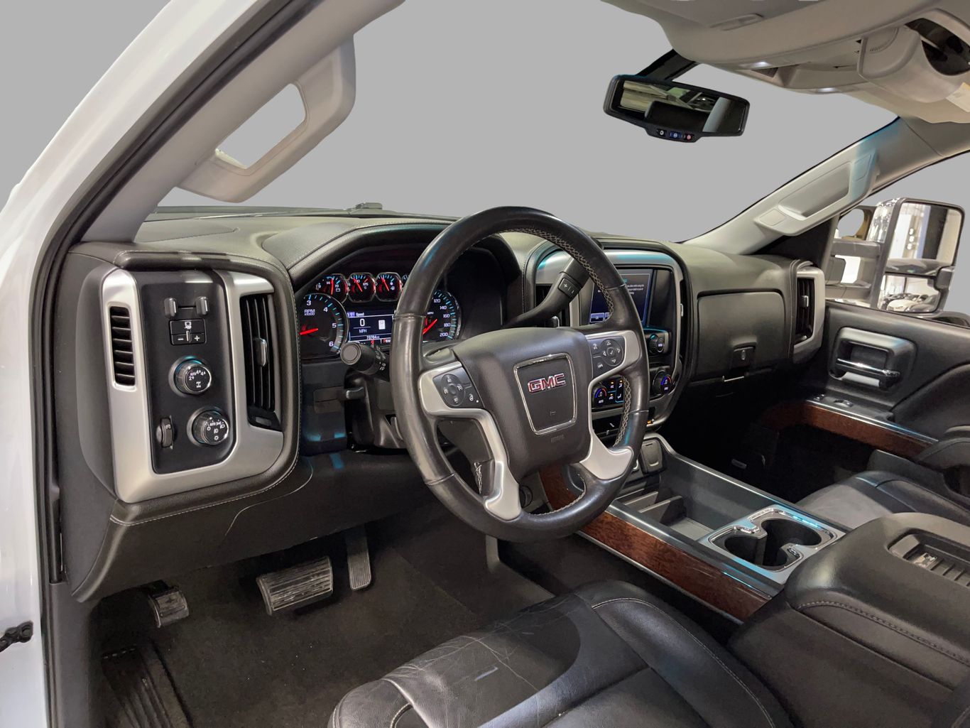 2017 GMC SIERRA 1500 CREW CAB PICKUP V8, ECOTEC3, 6.2 LITER SLT PICKUP 4D 5 3/4 FT