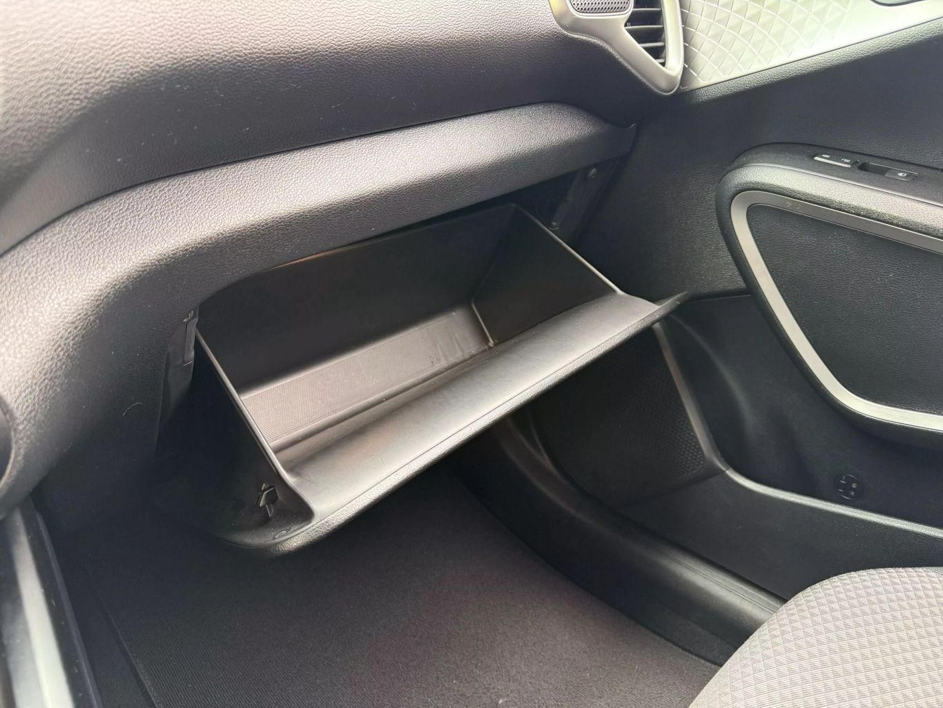 2021 KIA SOUL WAGON 4-CYL, 2.0 LITER LX WAGON 4D