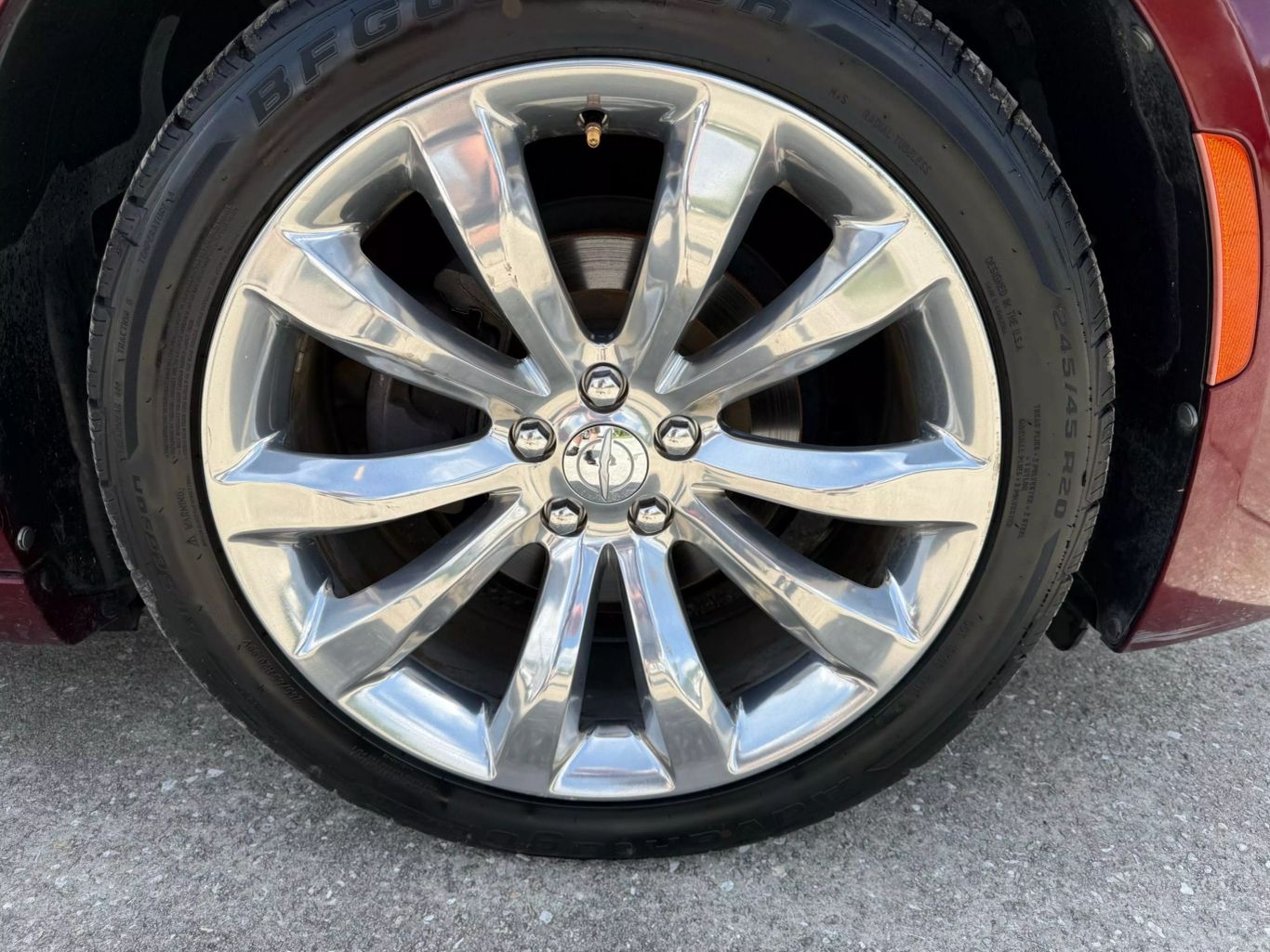 2017 CHRYSLER 300 SEDAN V6, 3.6 LITER 300 LIMITED SEDAN 4D