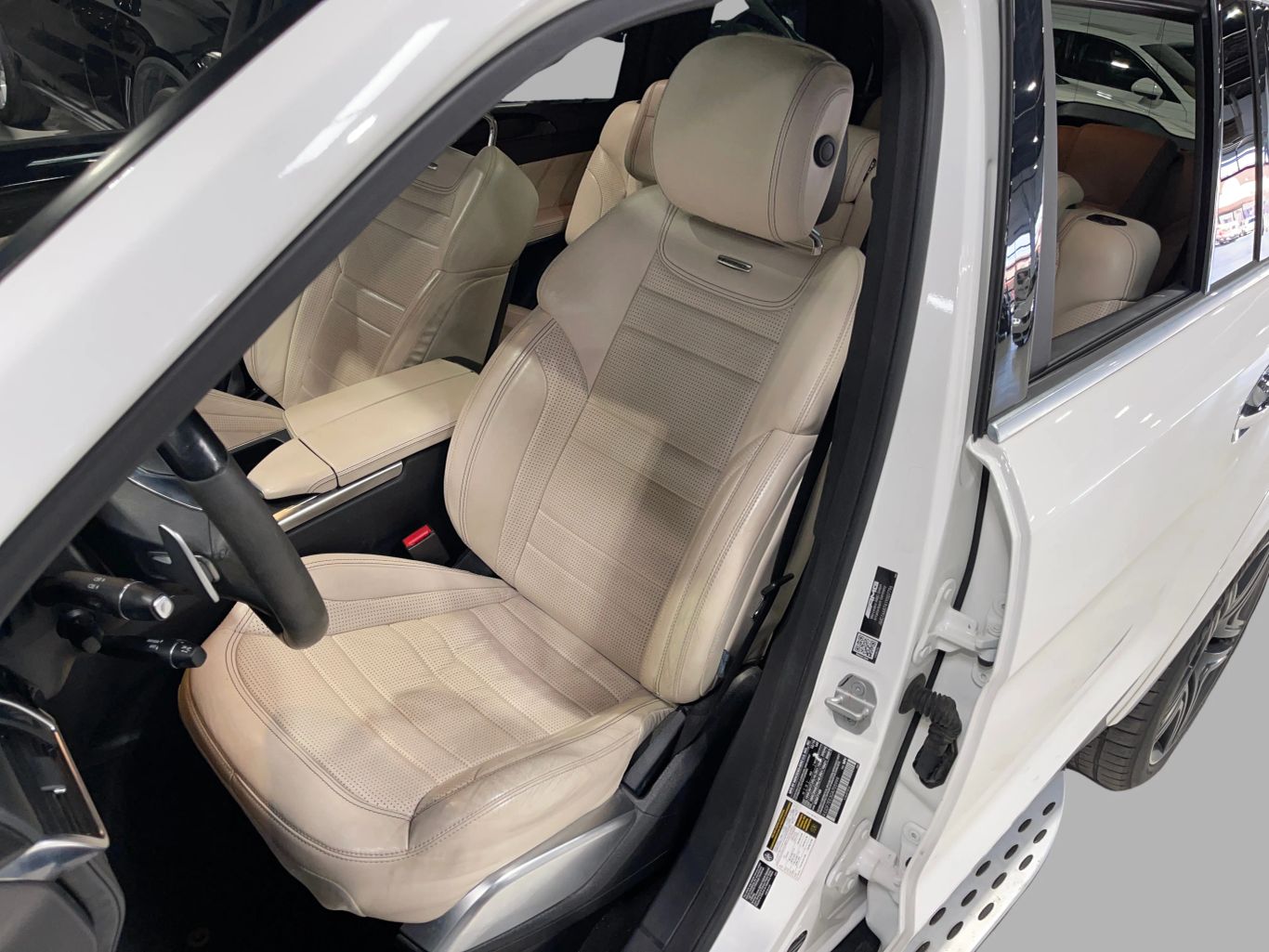 2016 MERCEDES-BENZ GL-CLASS SUV V8, TWIN TURBO, 5.5L GL 63 AMG SPORT UTILITY 4D