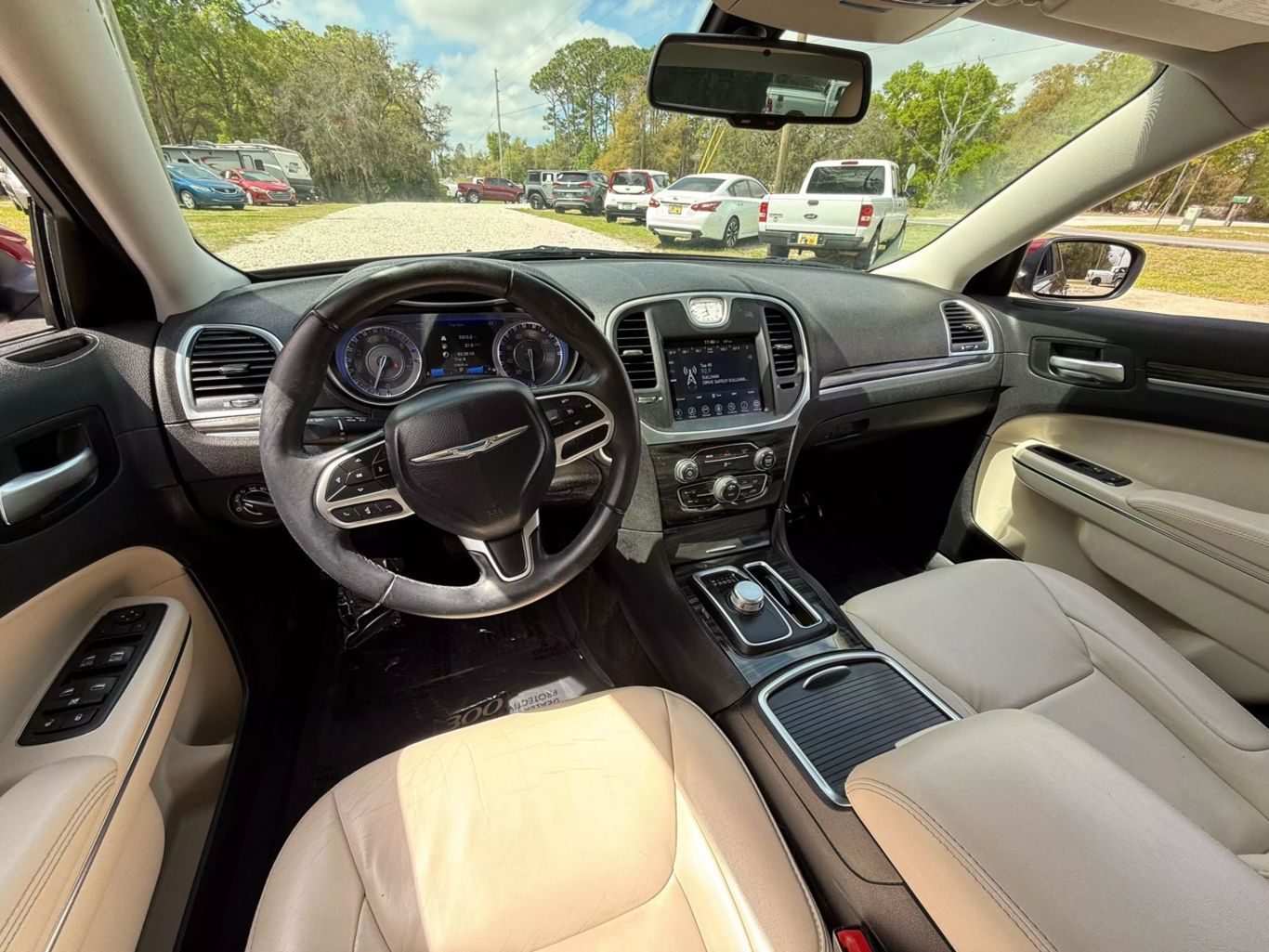 2017 CHRYSLER 300 SEDAN V6, 3.6 LITER 300 LIMITED SEDAN 4D