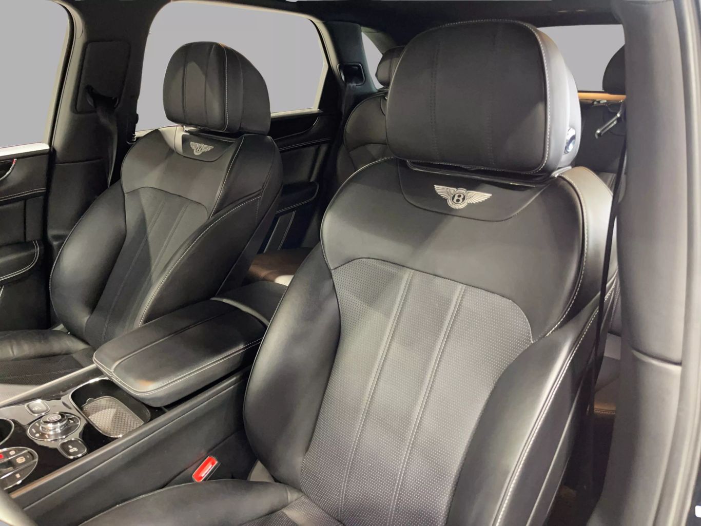 2019 BENTLEY BENTAYGA SUV V8, TWIN TURBO, 4.0 LITER V8 SPORT UTILITY 4D
