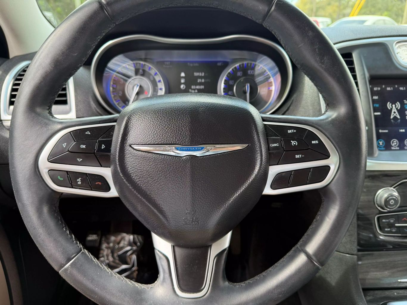 2017 CHRYSLER 300 SEDAN V6, 3.6 LITER 300 LIMITED SEDAN 4D