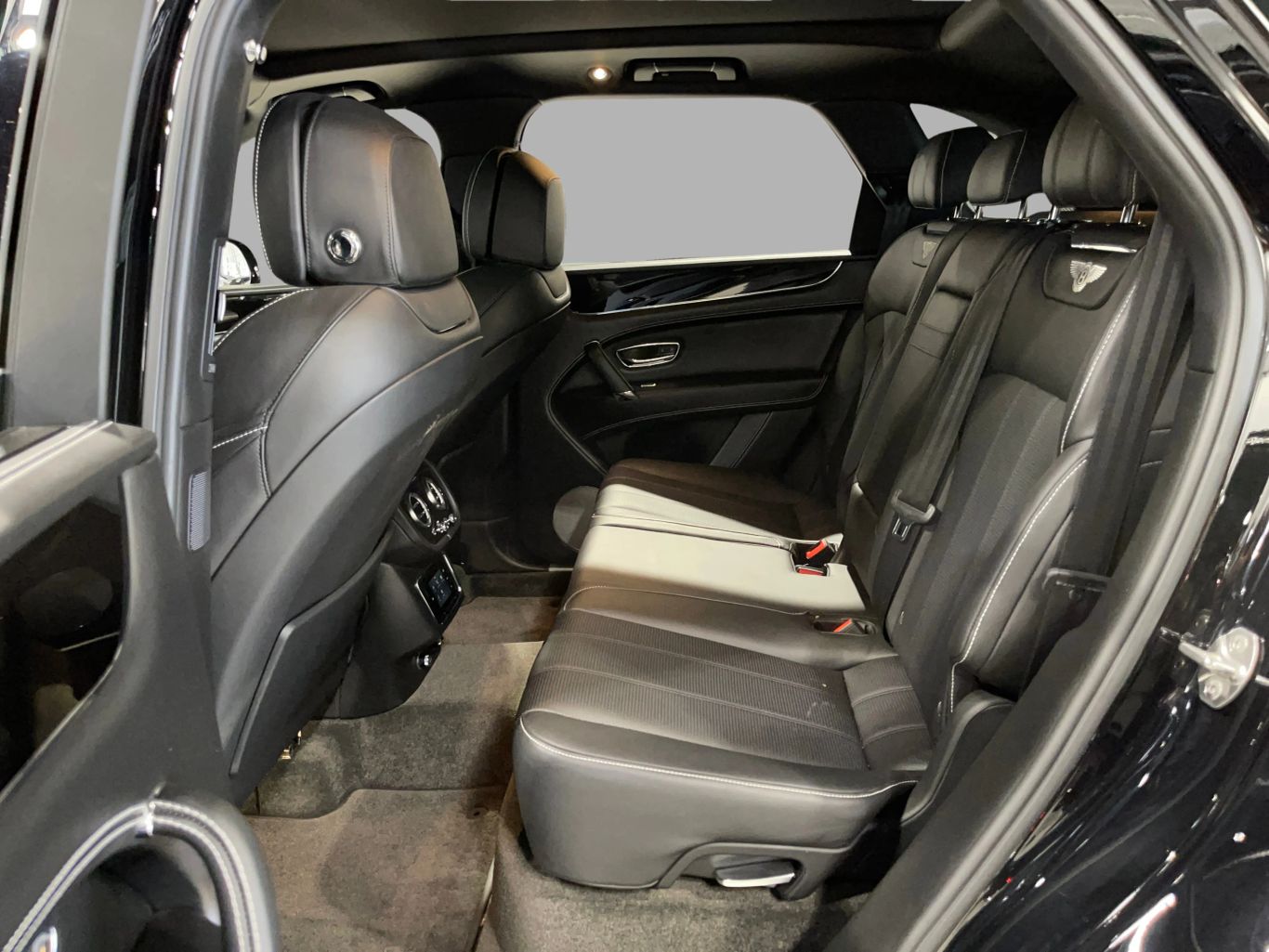 2019 BENTLEY BENTAYGA SUV V8, TWIN TURBO, 4.0 LITER V8 SPORT UTILITY 4D